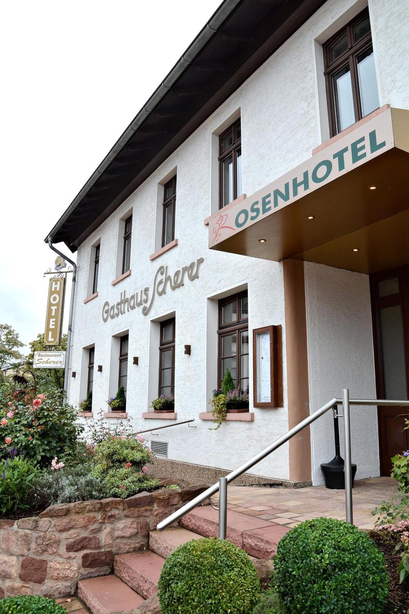 Rosenhotel Scherer Schiffweiler Exterior photo